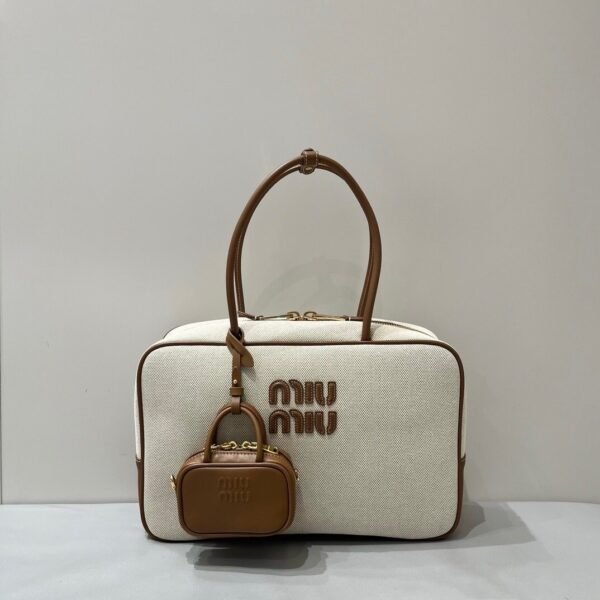 BG2536 MIUMIU