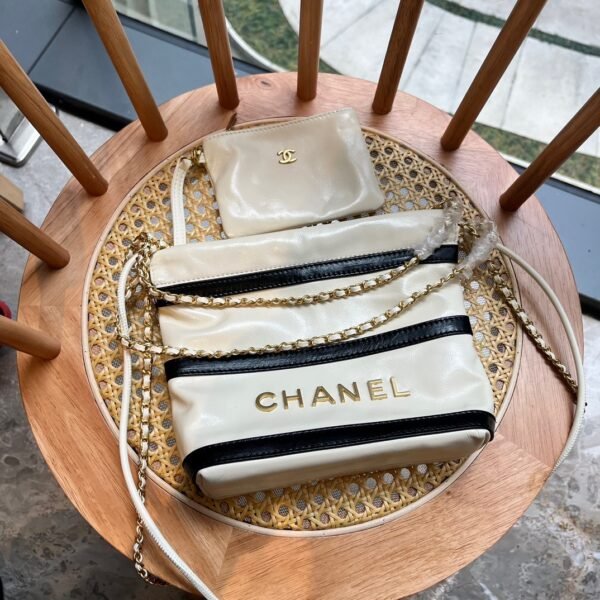 BG2817 CHANEL