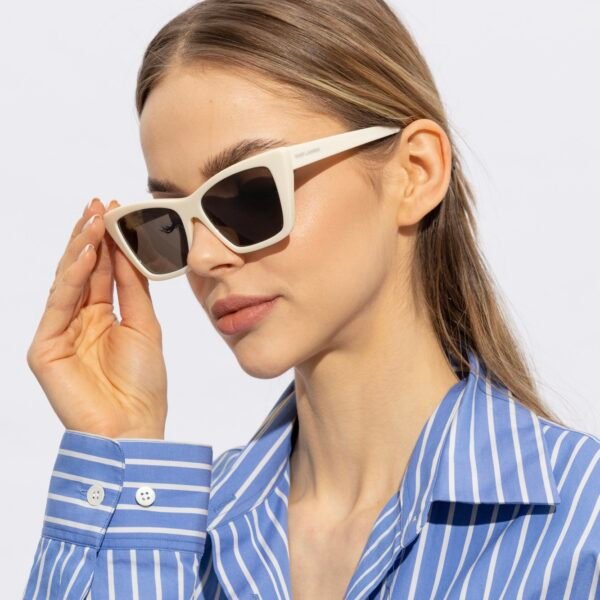 QA2864 SAINT LAURENT