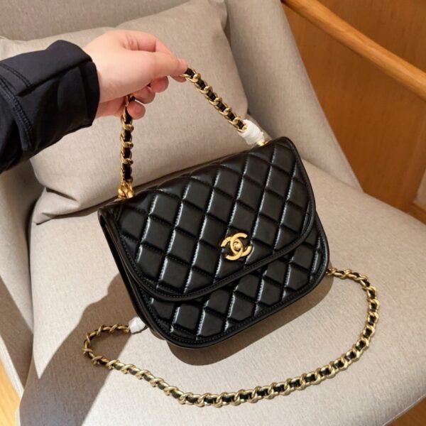 BG2669 CHANEL