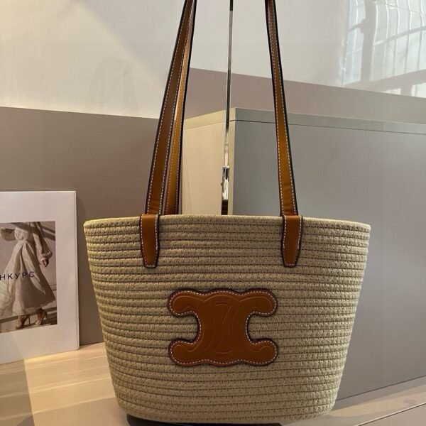 BG2748 Celine