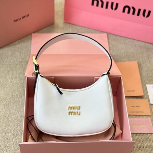BG2623 MIUMIU
