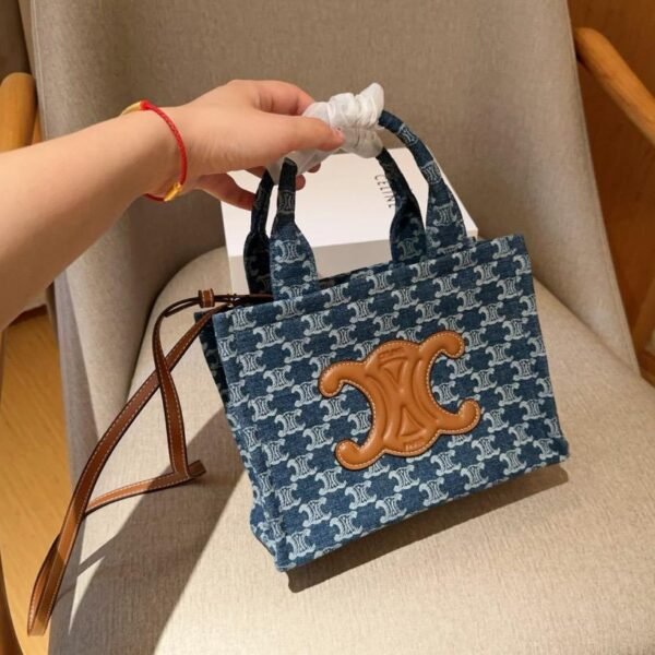 BG2743 Celine