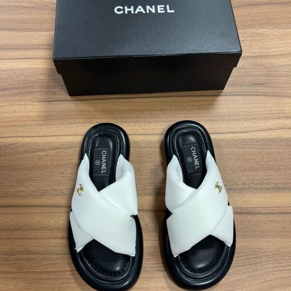 FF2289 CHANEL