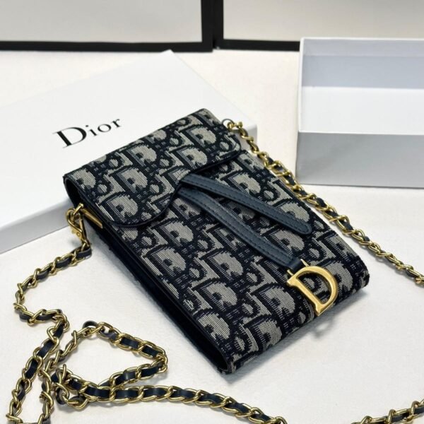 BG2836 DIOR