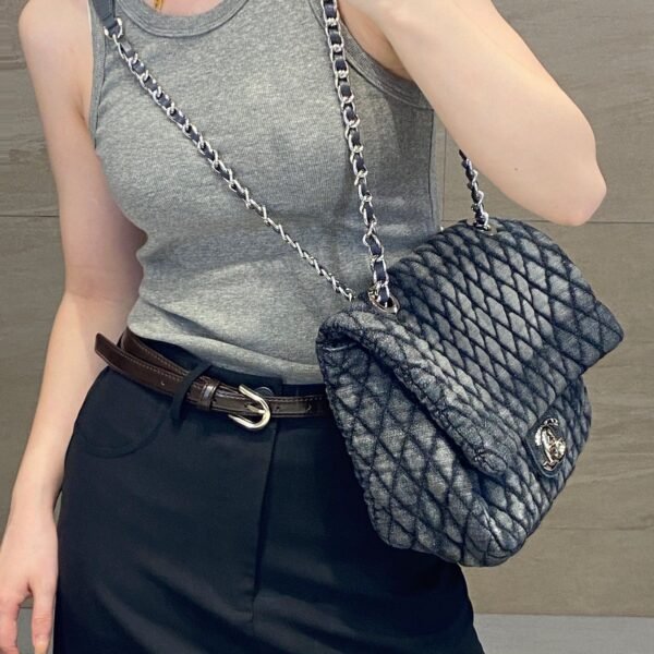 BG2867 CHANEL