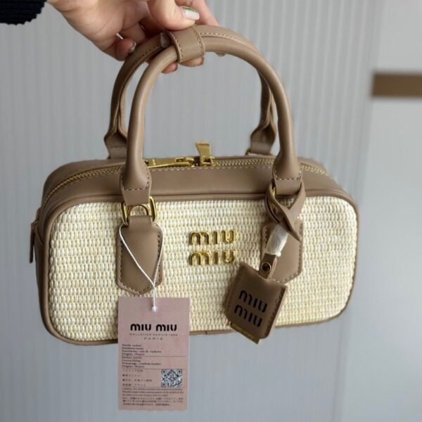 BG2544 MIUMIU