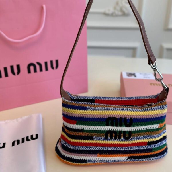 BG2922 MIUMIU
