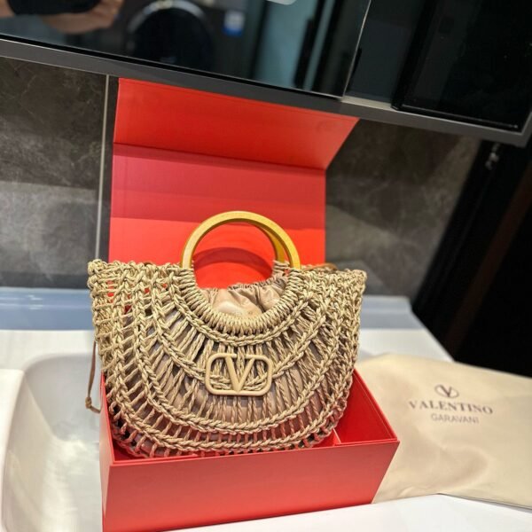 BG2899 Valentino