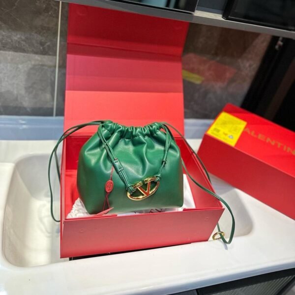 BG2902 Valentino
