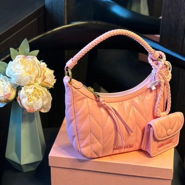 BG2905 MIUMIU