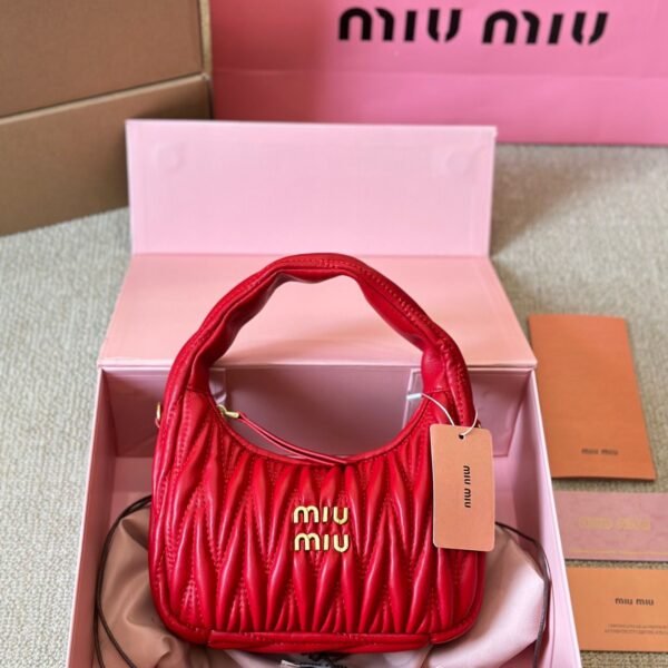 BG2928 MIUMIU