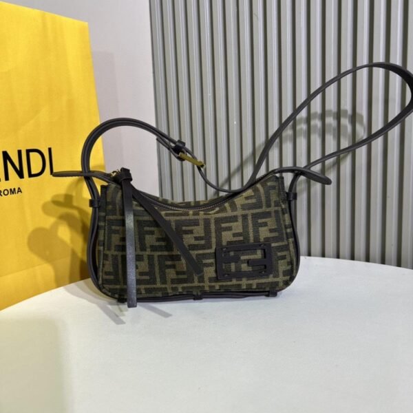 BG3046 Fendi