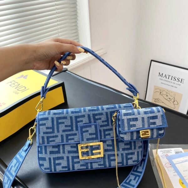BG3057 Fendi