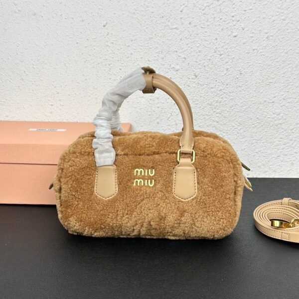 BG3119 MIUMIU