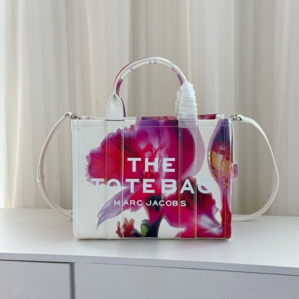 BG3175 The Totebag