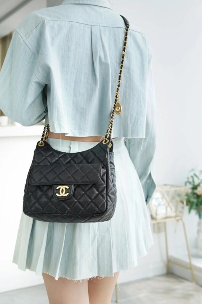 Ch Bag0162 682x1024