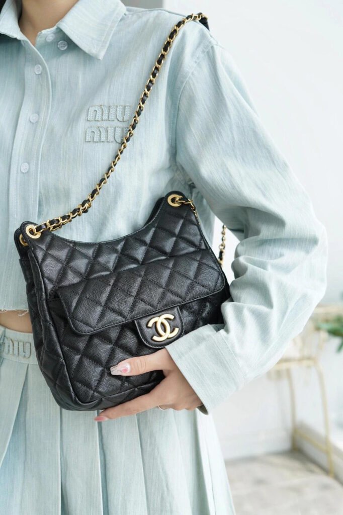 Ch Bag0163 682x1024