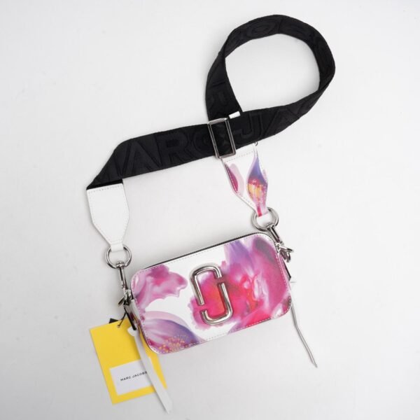 BG3234 Marc Jacobs
