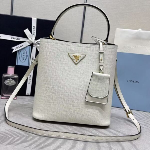 BG3319 PRADA